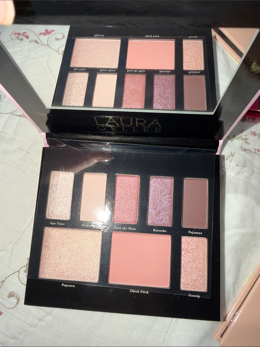 Laura Geller Eyeshadow & Face Palette Set - Bright Pink, Light Pink, Peach - Picture 3 of 4